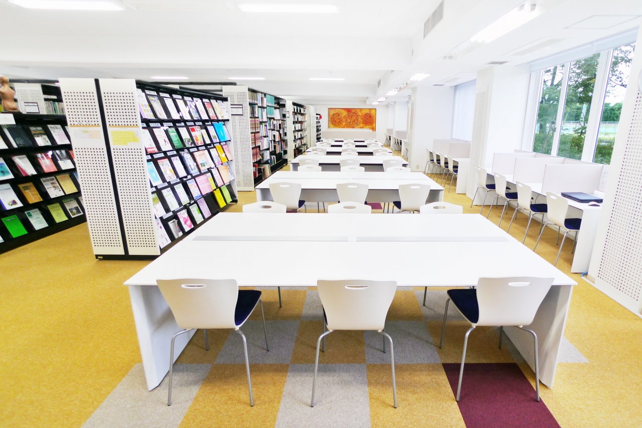 岩槻キャンパス図書館